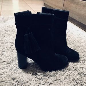 Boots with heel